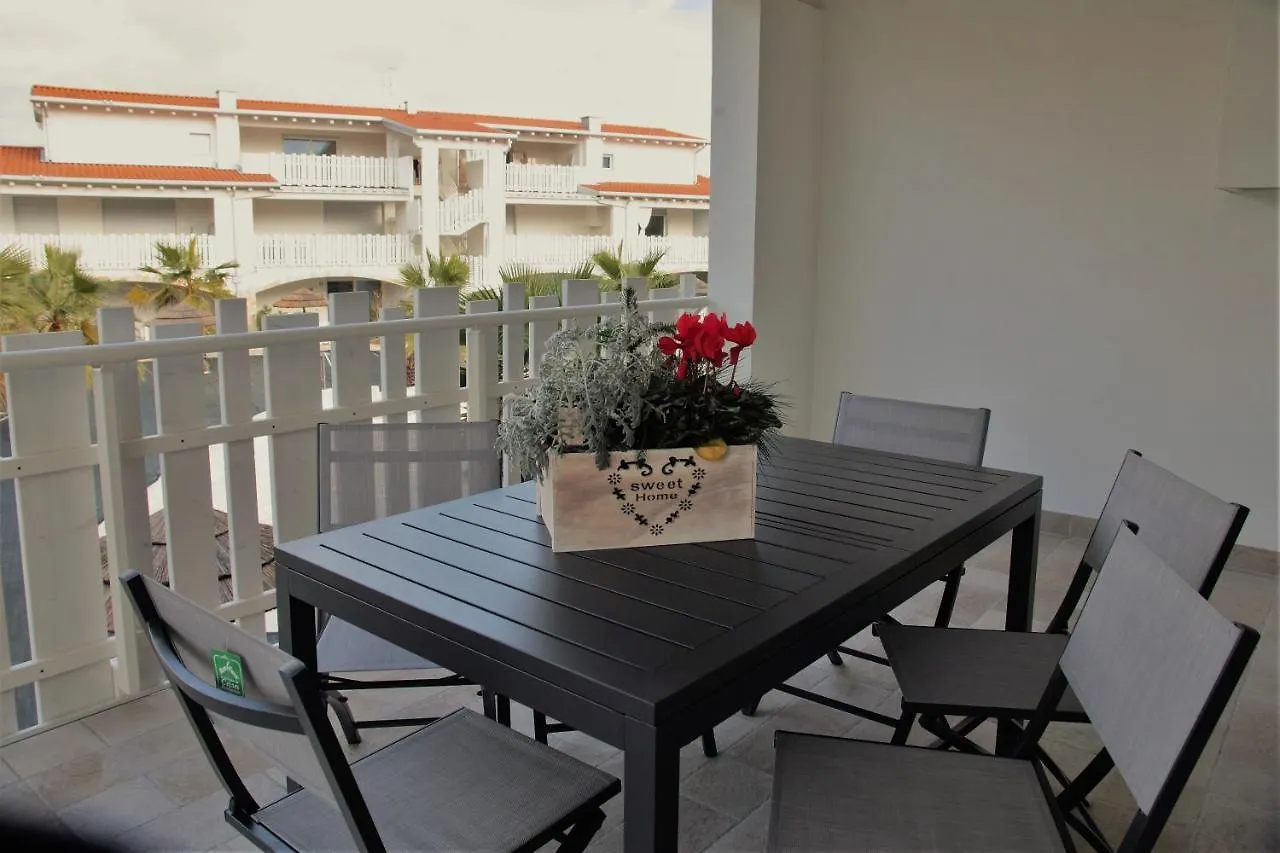 Apartment Cala Blu Residence Con Piscina-Centralissimo Lido Di Jesolo